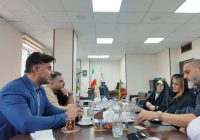 آزادی ۱۶ زندانی جرائم غیرعمد با کمک هنرمند محبوب کشور علیرام نورایی به یاد مادرش